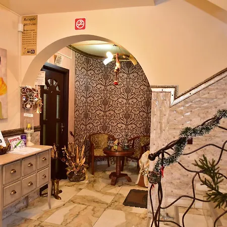 Pensiunea Dely_cios Guest house Valenii de Munte
